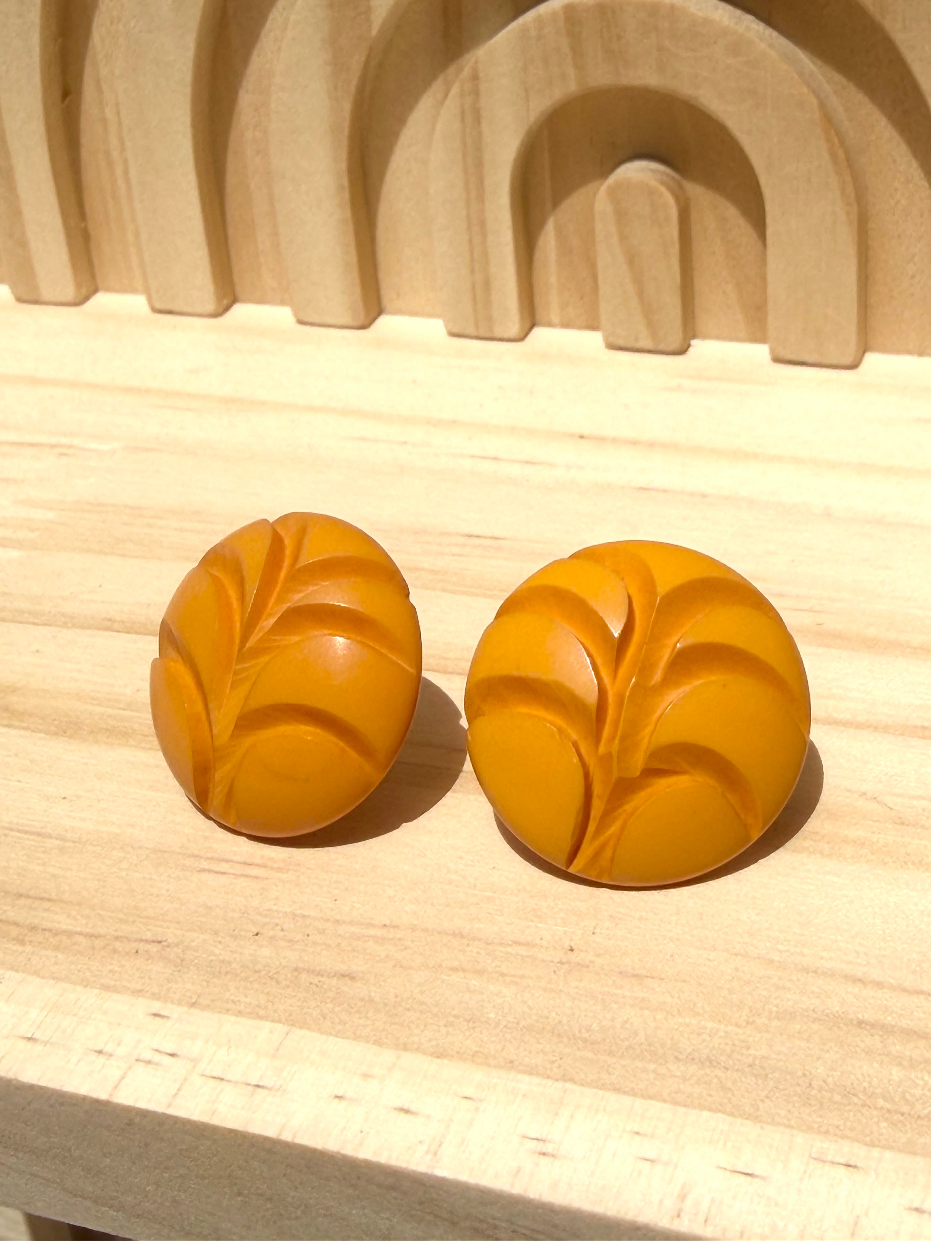 Vintage Carved Butterscotch Bakelite Stud Earrings 3/4"